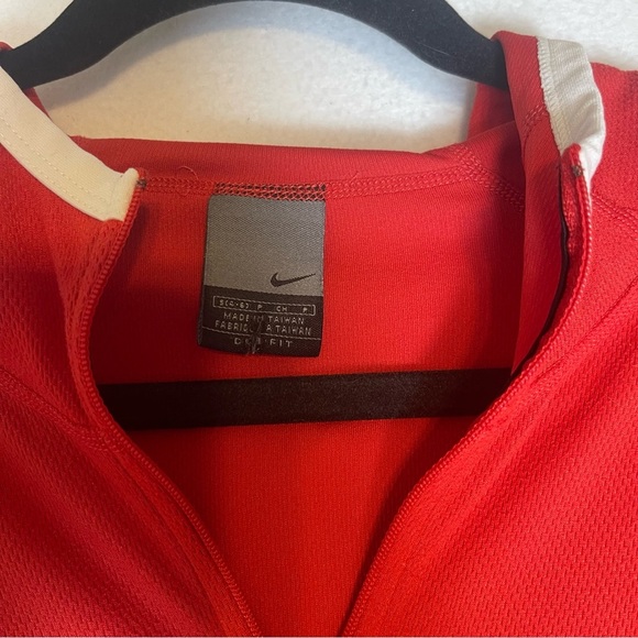 Nike Women’s Red‎ and White Long Sleeve 1/4 Zip Hoodie S *C0293 - Picture 4 of 11